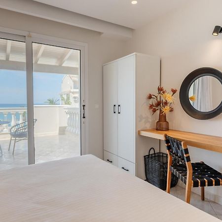 Sea Breeze Hotel & Apartments Agios Gordios  Exteriör bild