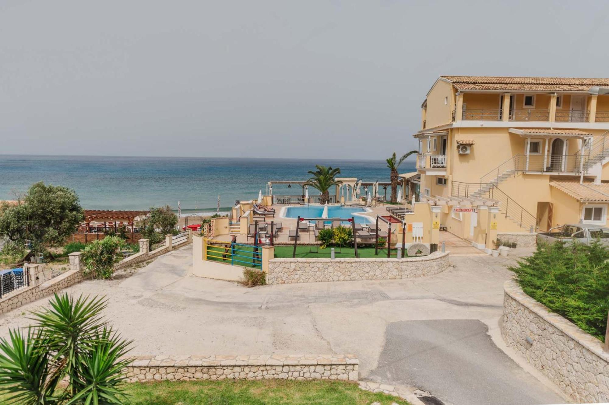 Sea Breeze Hotel & Apartments Agios Gordios  Exteriör bild