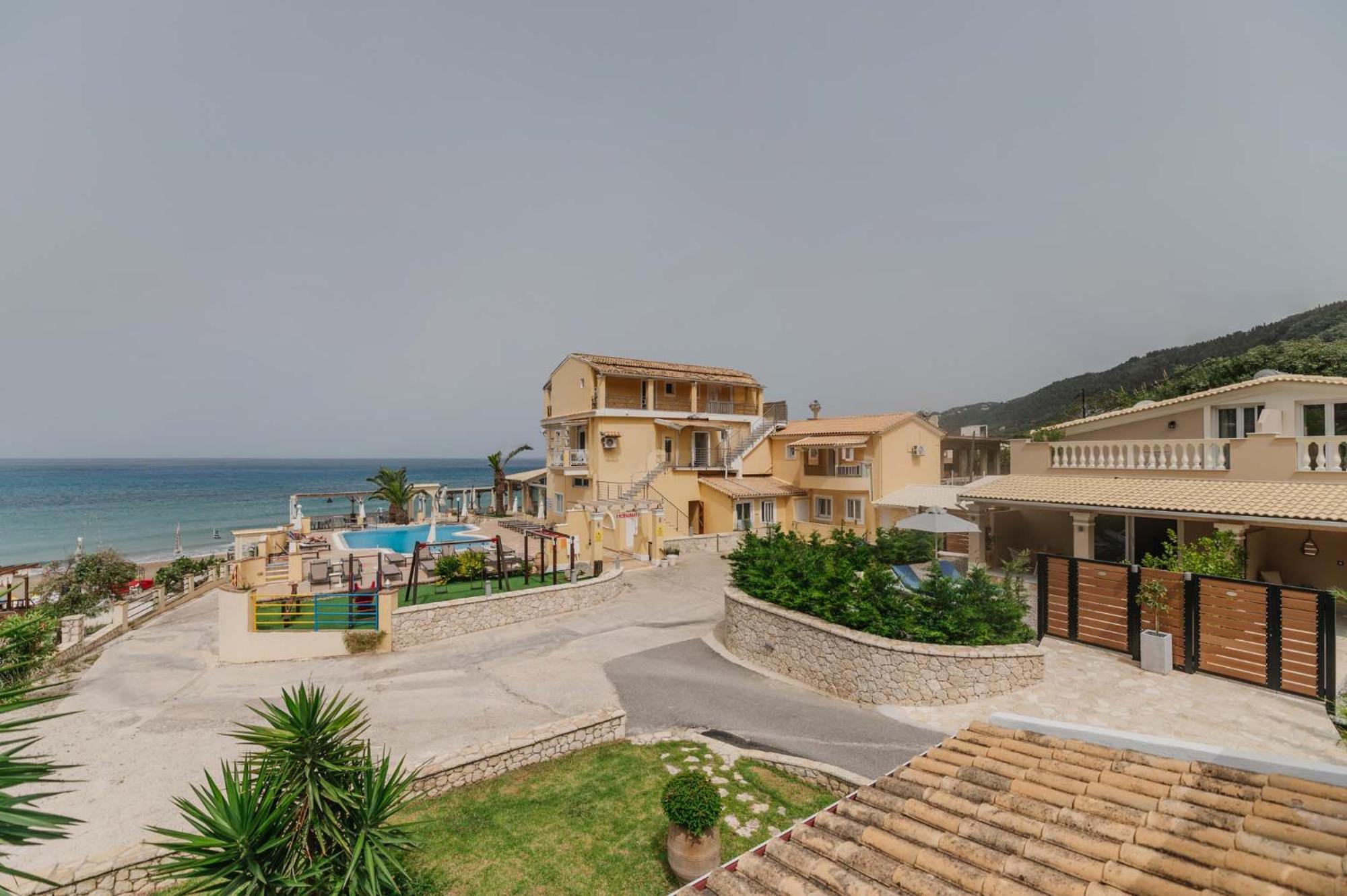 Sea Breeze Hotel & Apartments Agios Gordios  Exteriör bild