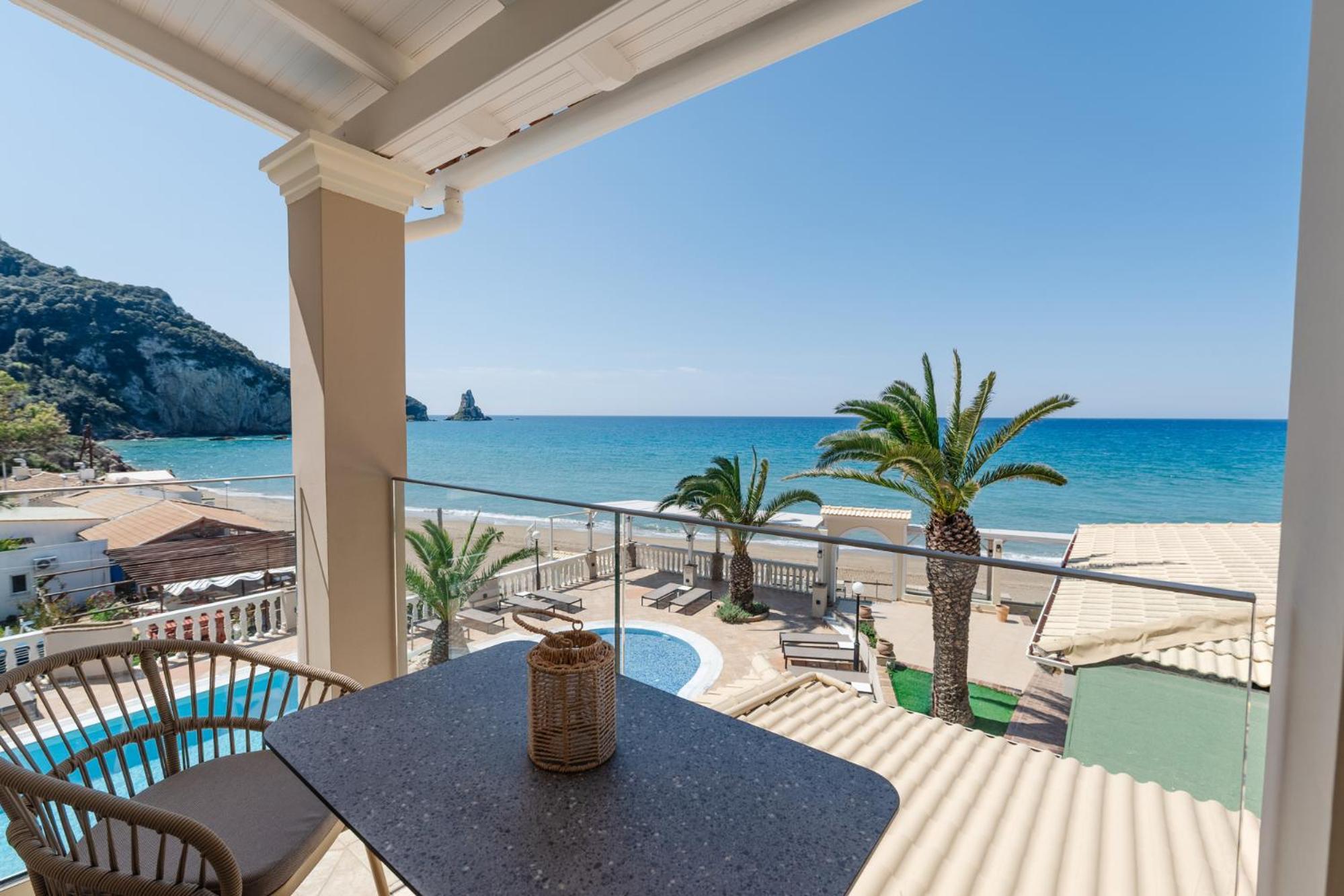Sea Breeze Hotel & Apartments Agios Gordios  Exteriör bild
