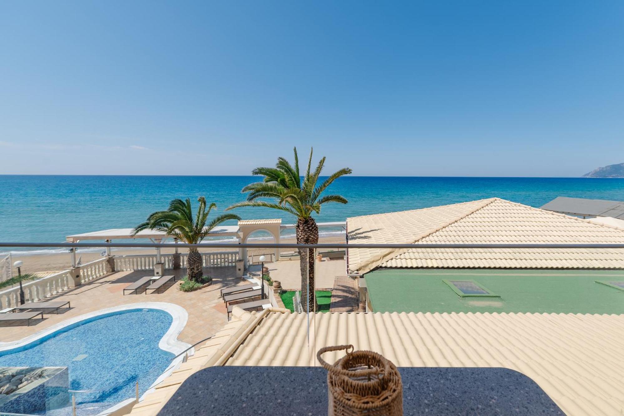 Sea Breeze Hotel & Apartments Agios Gordios  Exteriör bild