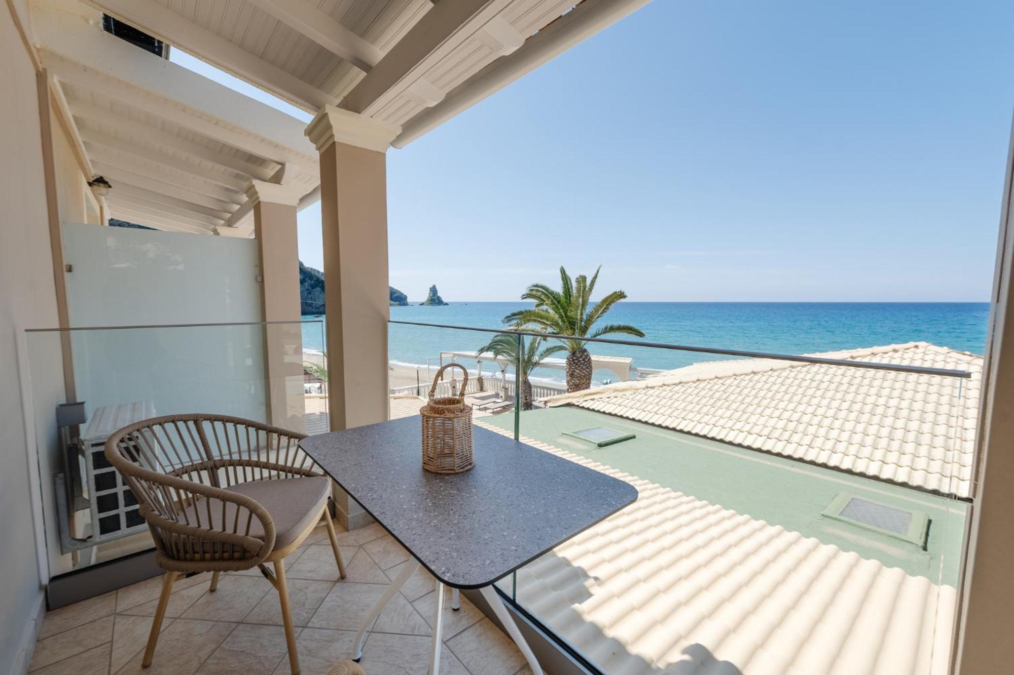 Sea Breeze Hotel & Apartments Agios Gordios  Exteriör bild
