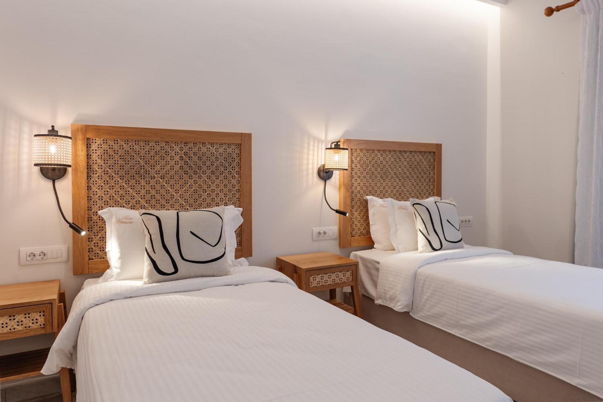 Sea Breeze Hotel & Apartments Agios Gordios  Exteriör bild